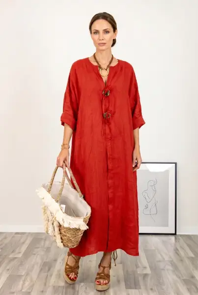 Rochie oversize din in, cu nasturi pe piept, rosie