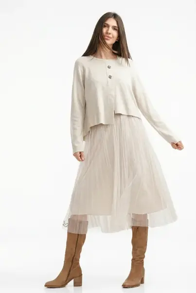Rochie suprapusa din tulle cu puloveras cu nasturi metalici, ivoire