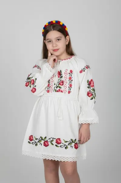 Rochie traditionala fetite Andrea 5