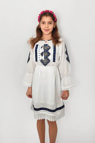 Rochie traditionala fetite Zoe 4