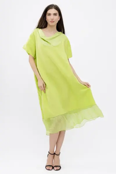 Rochie verde praz usor asimetrica A-line, din in cu guler si volan din matase, oversize