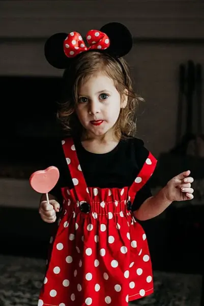 Rochita rosie cu tricou negru CLARISA - 1 an