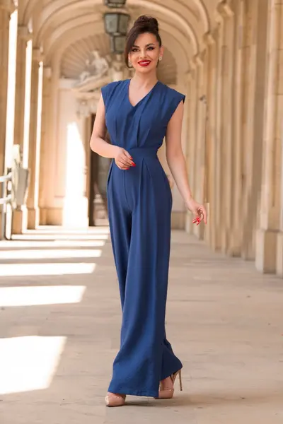 Salopeta bleumarin lejera din vascoza cu pantalon evazat