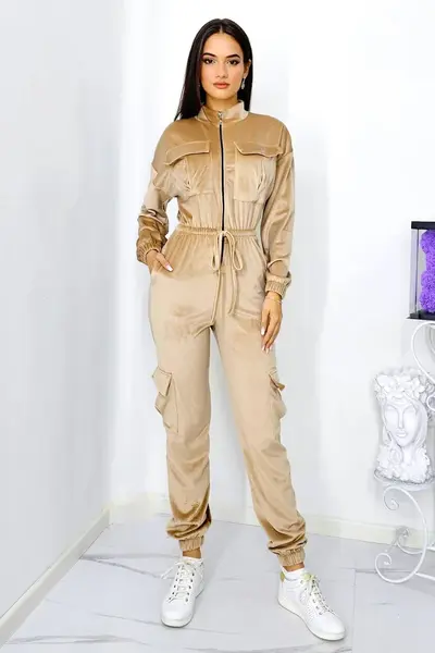 Salopeta din catifea Ximena, cu snur in talie si buzunare oversize, Crem