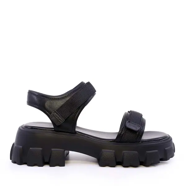 Sandale cu talpă groasă femei Benvenuti negre din piele 3749DS190N