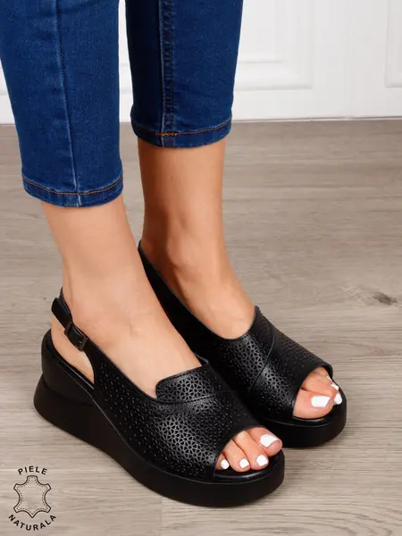 Sandale damă din piele naturală model simplu și confortabil cu platformă CRL1645 NEGRU