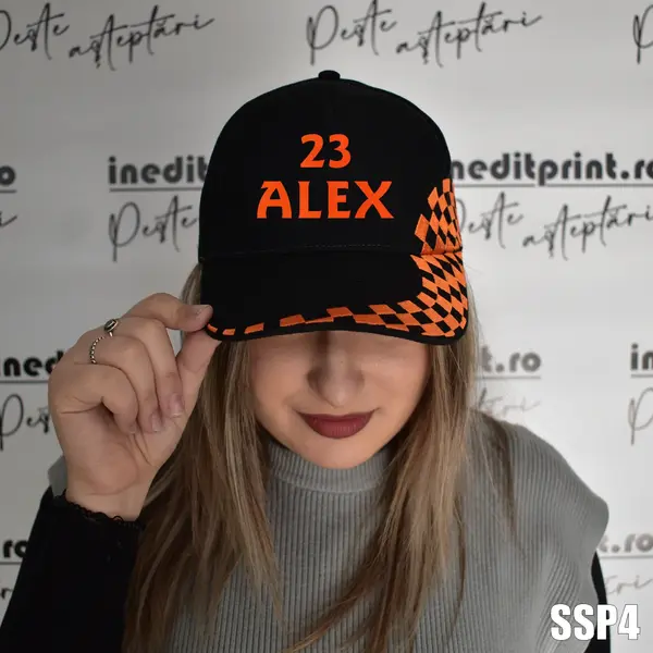 Sapca cu personalizare BRODATA pentru adulti SSP5 GRAND PRIX, NEGRU CU PORTOCALIU