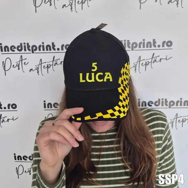 Sapca cu personalizare BRODATA pentru adulti SSP5 GRAND PRIX, NEGRU CU GALBEN