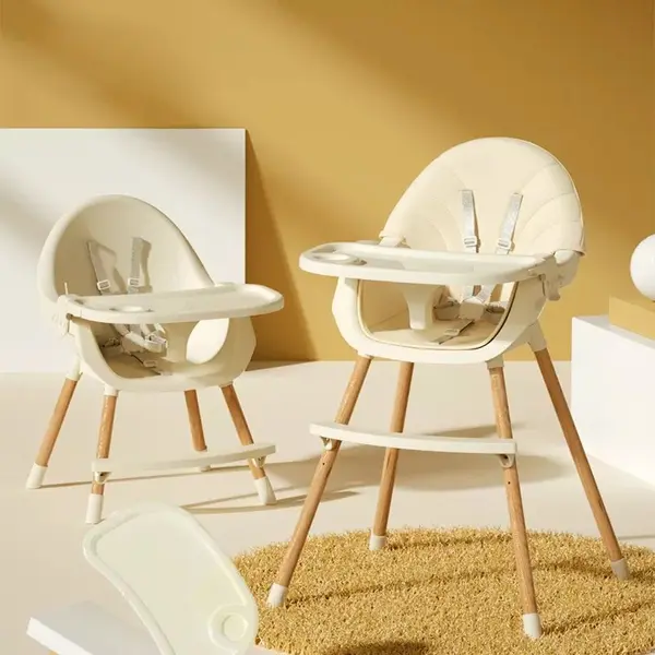 Scaun de masa pentru bebelusi si copii Little Mom Nordic White 2 in 1, cu inaltime ajustabila, varsta 6-60 luni, tavita dubla reglabila, centura de siguranta in 5 puncte, suport pentru picioare