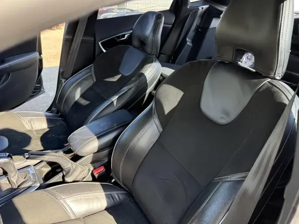 Scaune bancheta Volvo V40 (2012-2016)