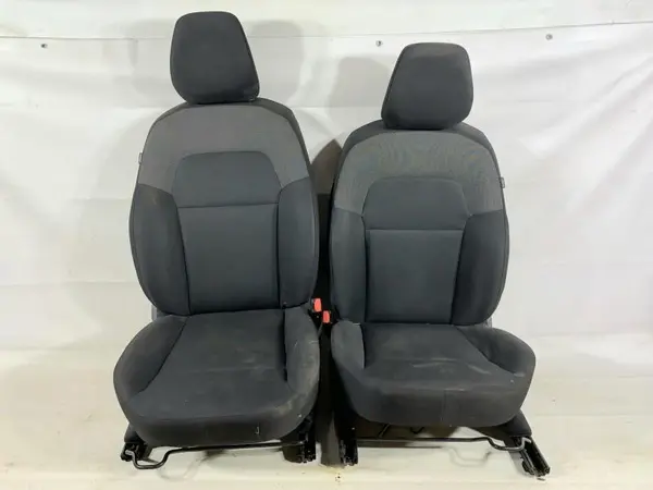 Scaune fata si bancheta Dacia Logan 3 (2020->)