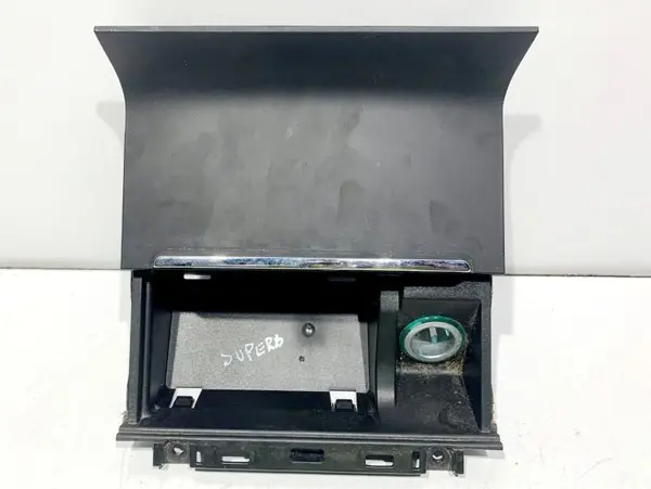 Scrumiera 3T0857962B Skoda Superb 2 (2008-2013)