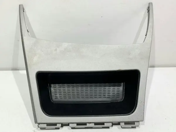 Scrumiera 7136190 BMW Seria 1 LCI (2008-2011) (E81,E87)