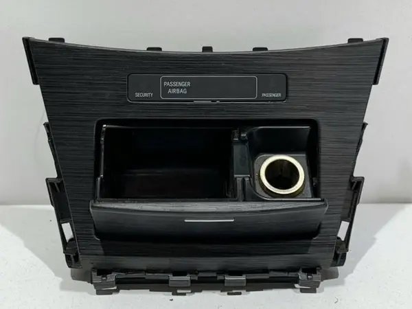 Scrumiera 83950-05010 Toyota Avensis (2009-2012) [T27]