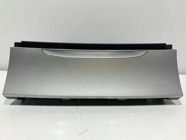 Scrumiera bord 3C0863284G Volkswagen Passat B6 3C (2005-2010)