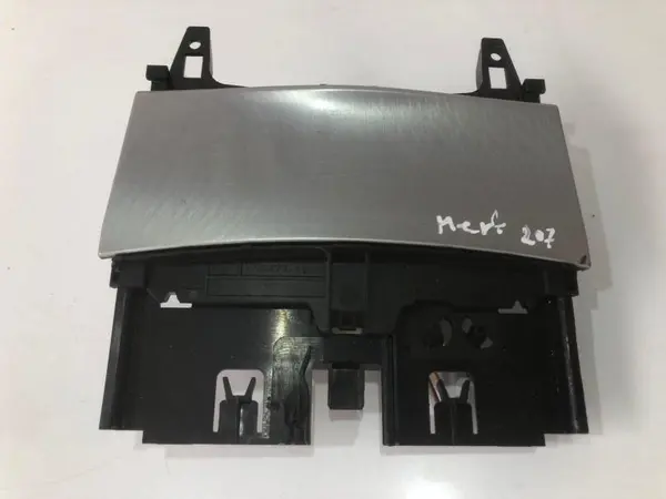 Scrumiera bord a2046801350 Mercedes C-class facelift (2011-2015) [w204]
