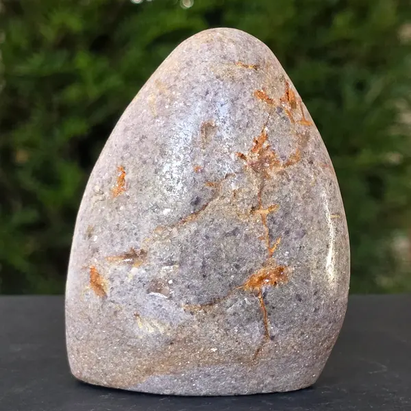 Sculptura Lepidolit forma libera | Model 10