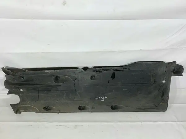 Scut lateral / caroserie dreapta 3T0825202E Skoda Superb 2 (2008-2013)