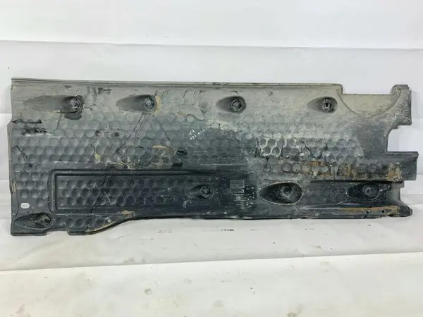 Scut lateral / caroserie dreapta 5N0825202 Volkswagen Tiguan facelift (2011-2015)