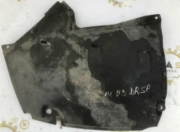 Scut lateral/protectie dreapta spate 8w0825219a Audi A4 (2015-2019) [8W2, B9]