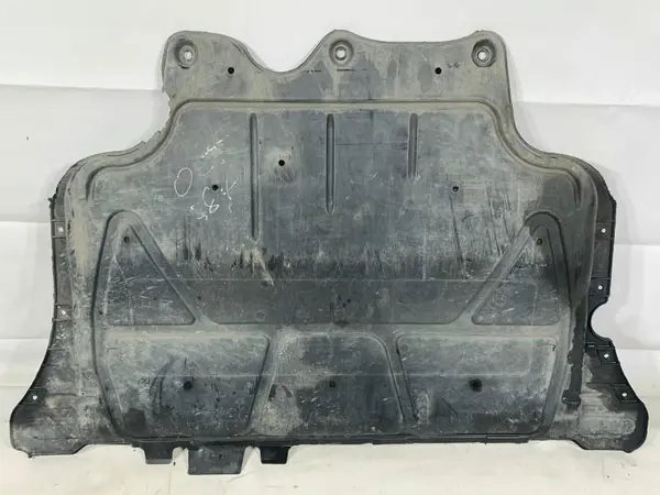 Scut motor 5Q0825236 Volkswagen Passat B8 (2014-2019)