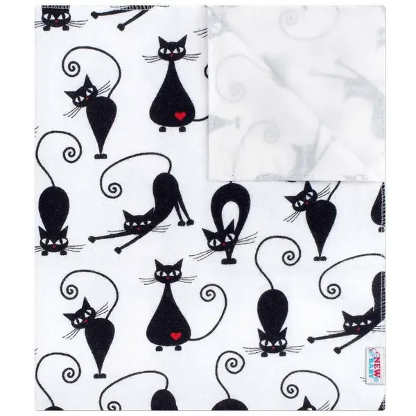 Scutec impermeabil New Baby din flanel cu multiple intrebuintari 57x47 cm White with Black Cat