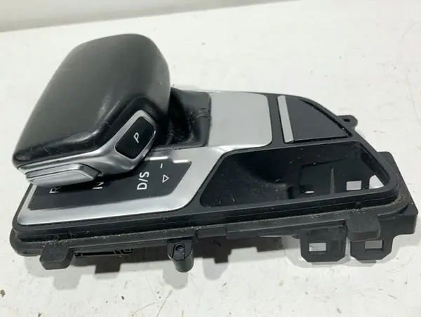 Selector cutie viteze cu ornament consola 8W1713140D Audi A4 (2015-2019) [8W2, B9] 2.0 tdi DEUA