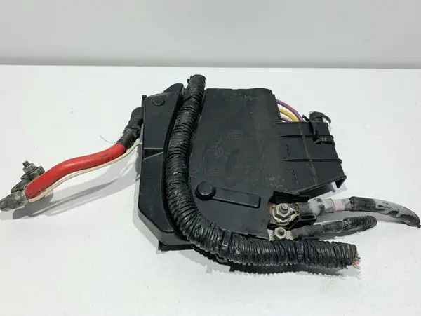 Senzor borna plus / panou sigurante 1802319041 Ford Focus 3 (2011-2015) 1.6 tdci T3DB