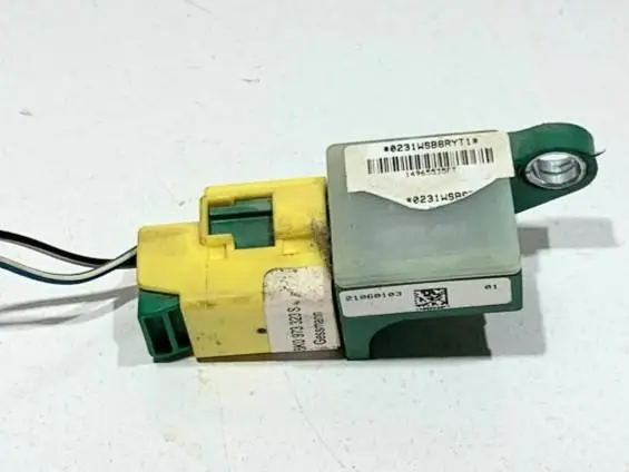 Senzor impact 3C0909606 Volkswagen Passat B6 3C (2005-2010)