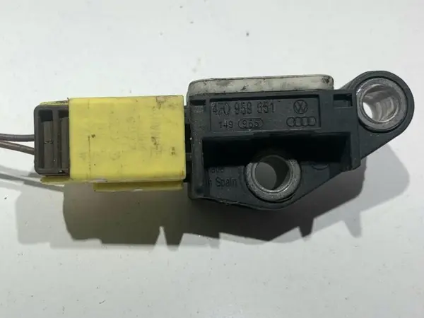 Senzor impact 4F0959651 Audi A6 (2004-2011) [4F2, C6]