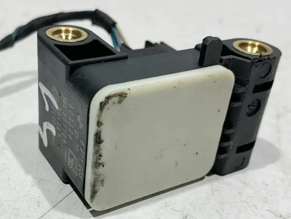 Senzor impact 6911003 BMW Seria 1 (2004-2011) [E81, E87]