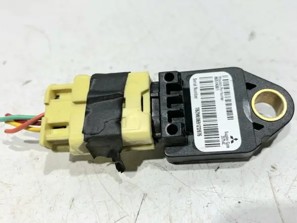Senzor impact 8651A001 Mitsubishi Lancer (2008->)