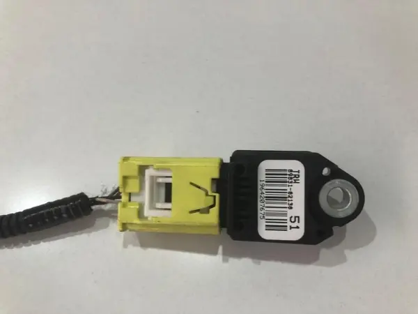 Senzor impact 89831-02130 Toyota Auris (2013-2015)