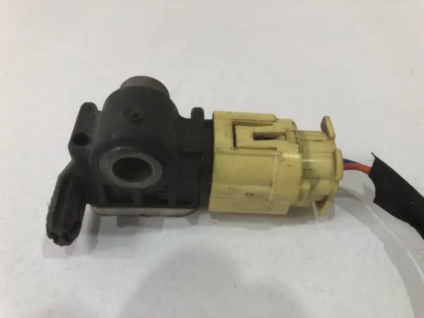 Senzor impact 95930-2b100 Hyundai Santa Fe 2 (2006-2012)