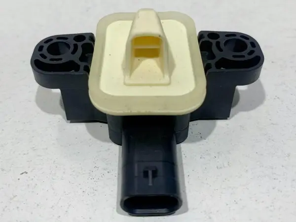 Senzor impact A1668210351 Mercedes B-Class (2011->) [W246]
