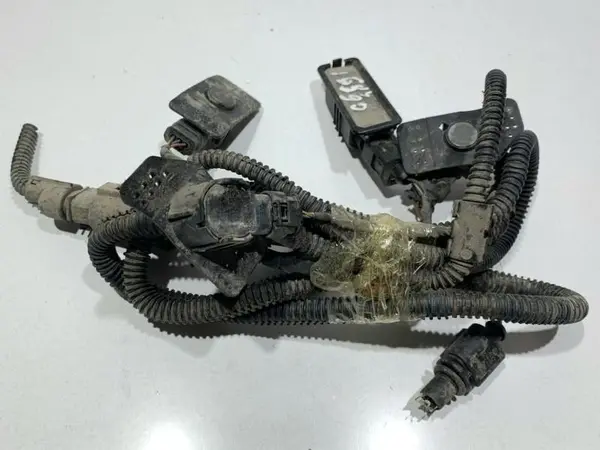 Senzori parcare cu instalatie spate Volkswagen Golf 6 (2008-2013)