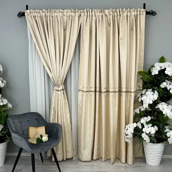 Set 2 bucati Draperie Lines, tip panou 3 metri latime, Crem - 3m latime x 232cm inaltime , rejansa pt. bara