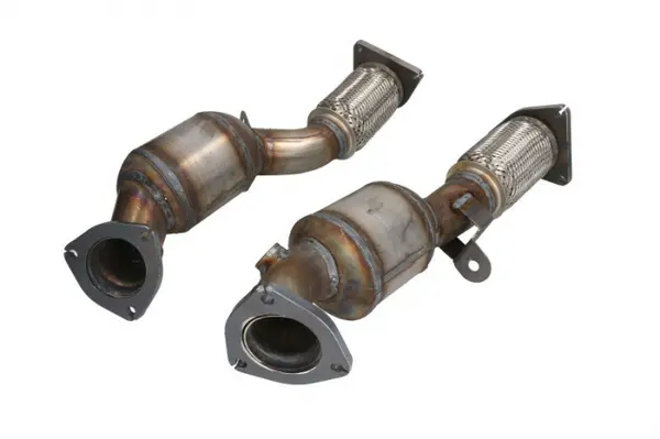 Set 2 catalizatoare EURO 4 potrivit AUDI Q7; VW TOUAREG 4.2 03.06-05.10