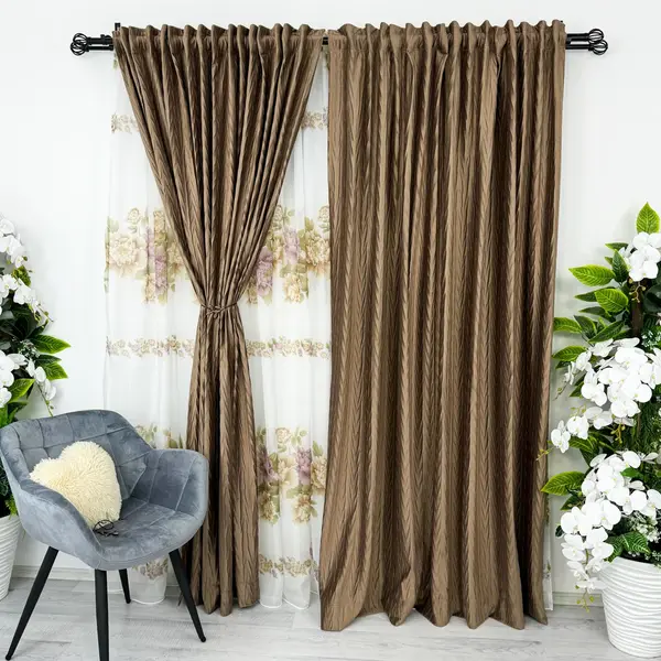 Set 2 Draperii din Catifea Plisata cu opacitate ridicata, Maro, 140cm latime x 260cm inaltime, cu tiv lat pt bara