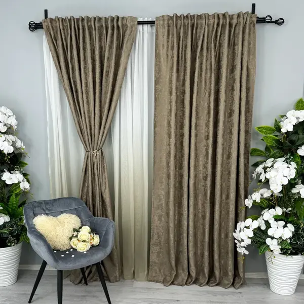 Set 2 Draperii din Jacquard model Nisip, Maro deschis, 140cm latime x 260cm inaltime, cu tiv lat pt rejansa