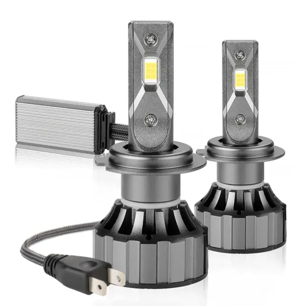 Set 2 Lampi V20 H4 LED cu doua faze temperatura 6000K putere 100W 10.000 Lumeni Canbus