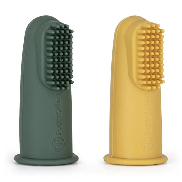 Set 2 periute de dinti pentru deget, Petite&Mars, Cu peri moi, Silicon, Include cutie depozitare, 0 luni+, Galben/Verde