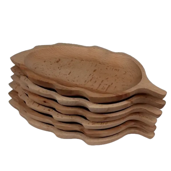 Set 6 farfurii din lemn de fag pentru servire - model frunza, 34x18 cm