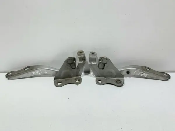 Set balamale capota fata culoare argintie Toyota Avensis (2009-2012) [T27]
