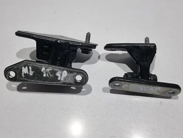 Set balamale usa stanga spate (inferioara si superioara) culoare negru obsidian - 197 Mercedes ML (2009-2011)[w164] facelift