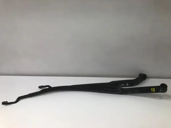 Set brate stergatoare fata Hyundai i30 (2016-2020)