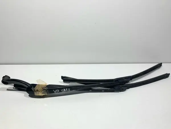 Set brate stergatoare fata Seat Exeo (2008-2013)