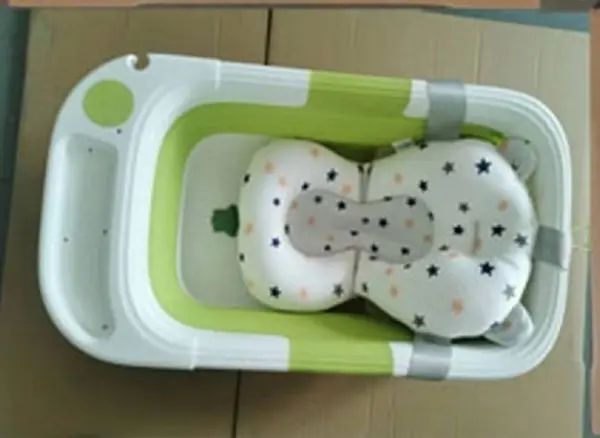 Set Cadita Little Mom Green ultrapliabila si hamac pentru copii, cu dop evacuare, display afisare temperatura, margini rotunjite, dimensiuni 21 x 42 x 69.5 cm