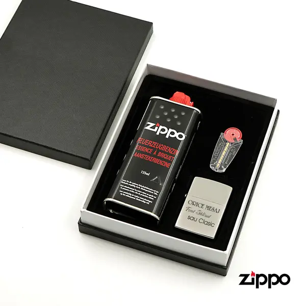 Set Cadou - Bricheta Zippo personalizata prin gravura