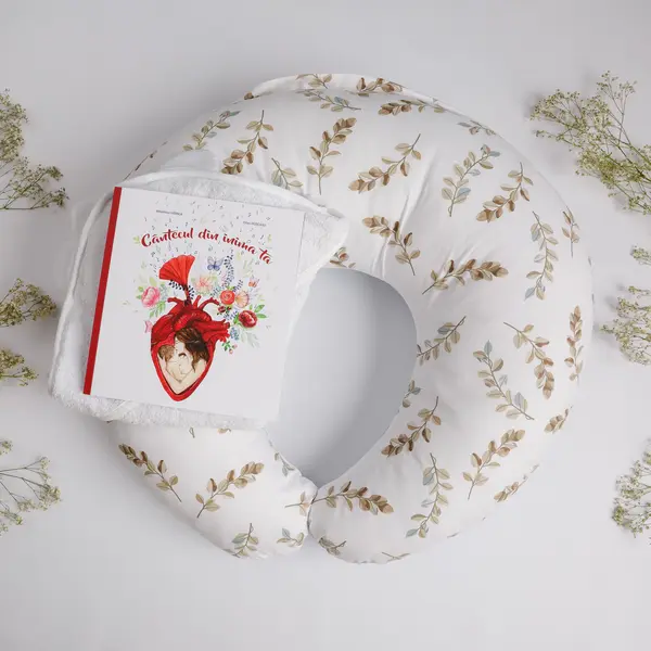 Set Cadou pentru Gravide cu perna alaptare, prosop 100x100 cm + BONUS carte CADOU